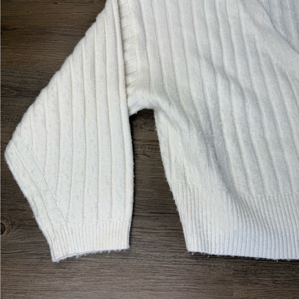 a new day Women’s Cream V Neck Button-Up Cardigan, slightly cropped, oversized S - Picture 6 of 9